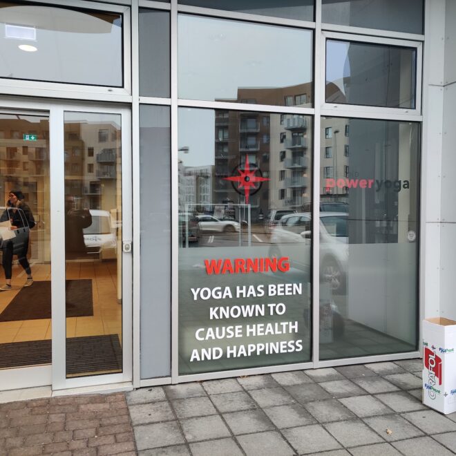 Útskornir límstafir